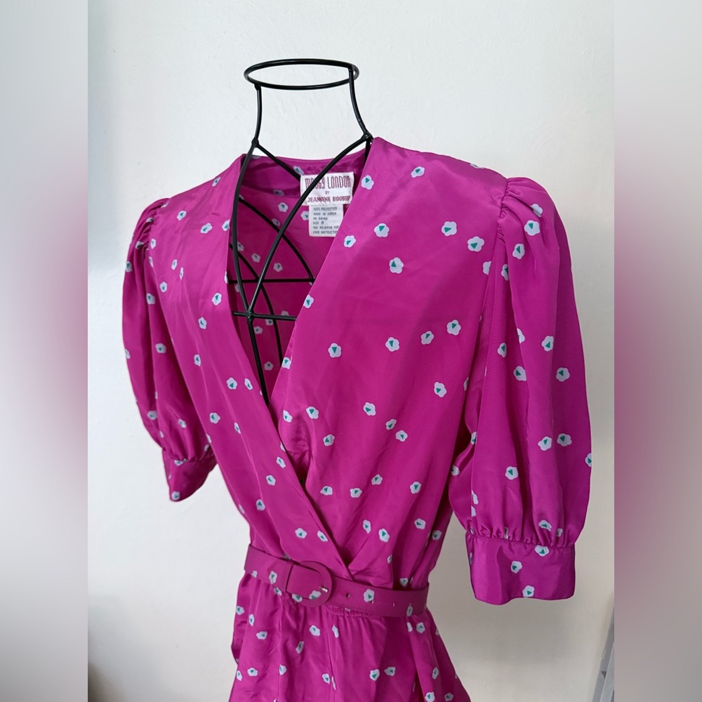 True Vintage! Maggy London Fuchsia Floral Dress with Belt